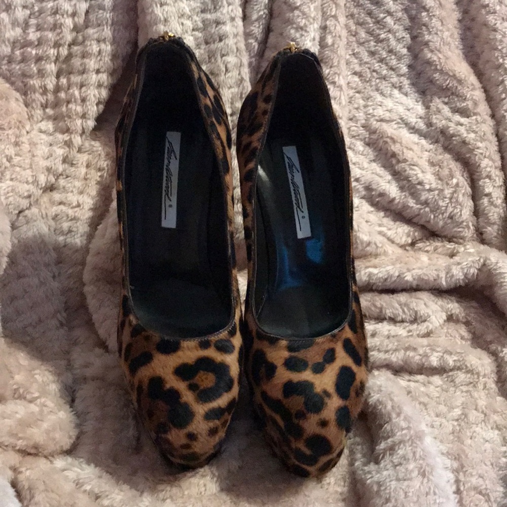 Awesome Hide Pumps!